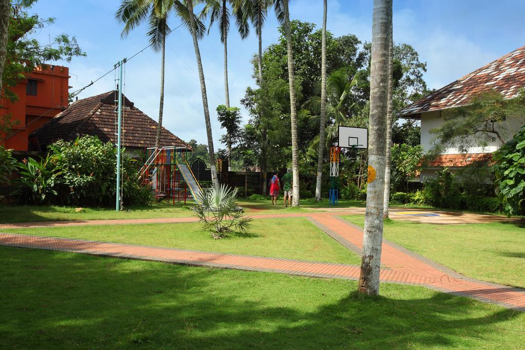 The River Retreat Heritage Ayurvedic Resort Shoranur Esterno foto
