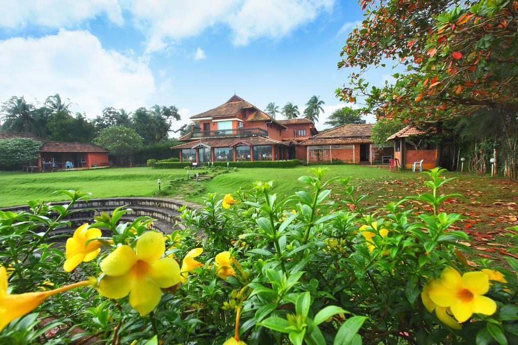 The River Retreat Heritage Ayurvedic Resort Shoranur Esterno foto