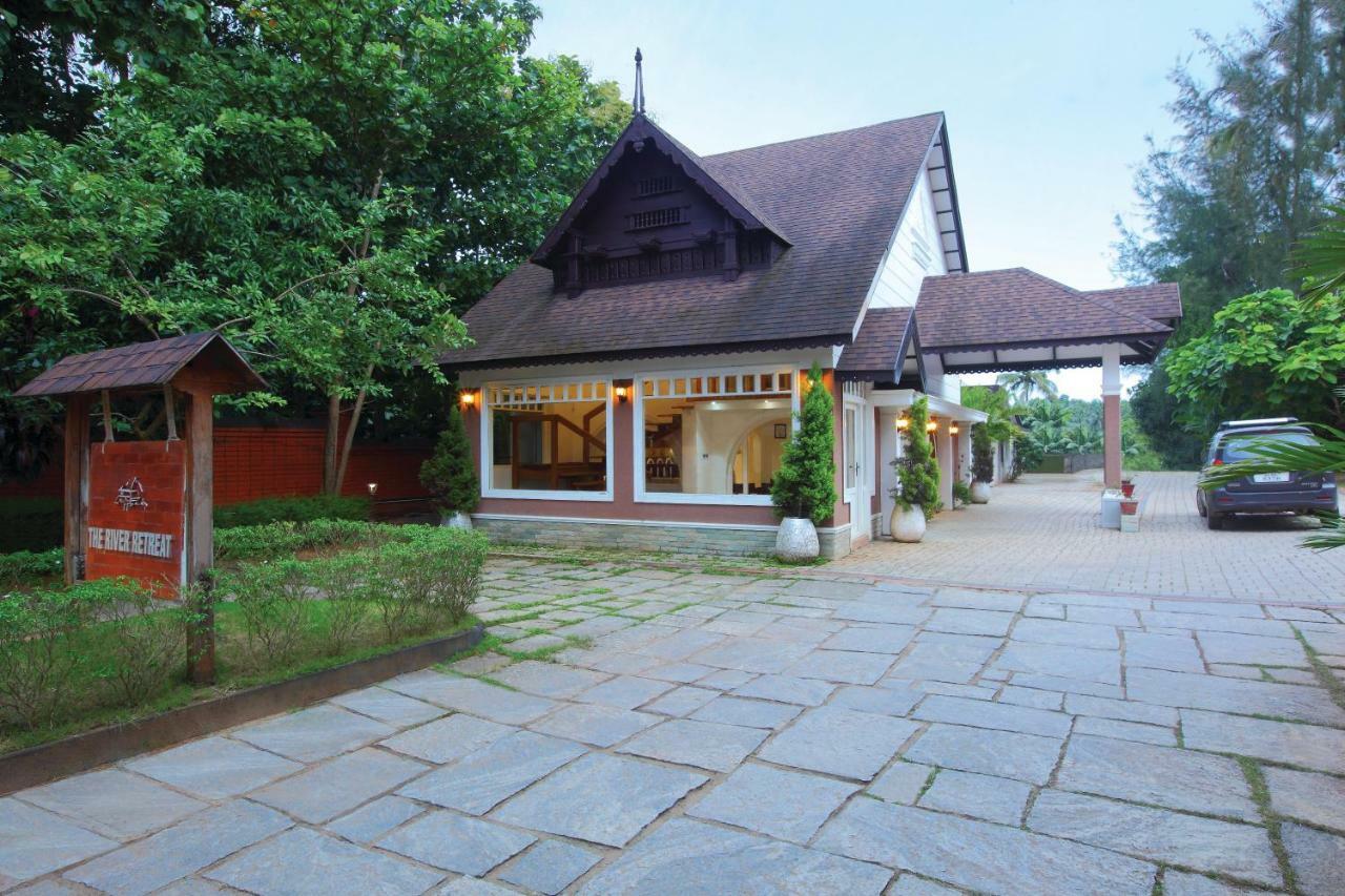 The River Retreat Heritage Ayurvedic Resort Shoranur Esterno foto